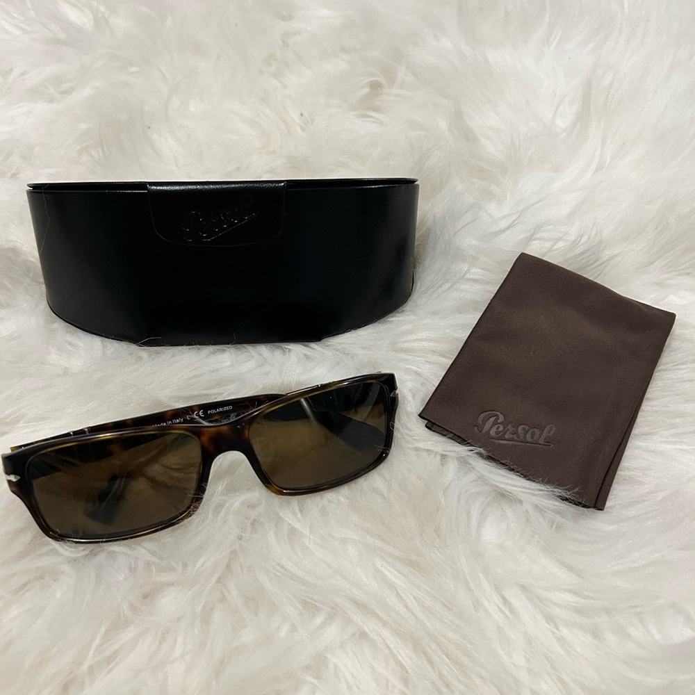 Authentic Persol Polarized Sunglasses. Great condition. Unisex.